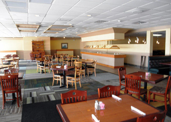 Suburban Studios Fort Wayne Restaurant foto